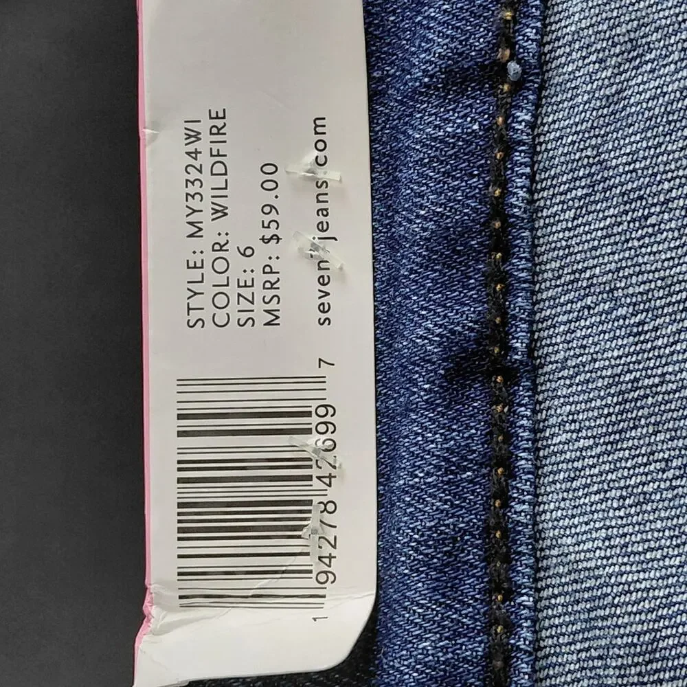 NWT Seven7 Weekend Short Blue Stretch Shorts Women Size 6